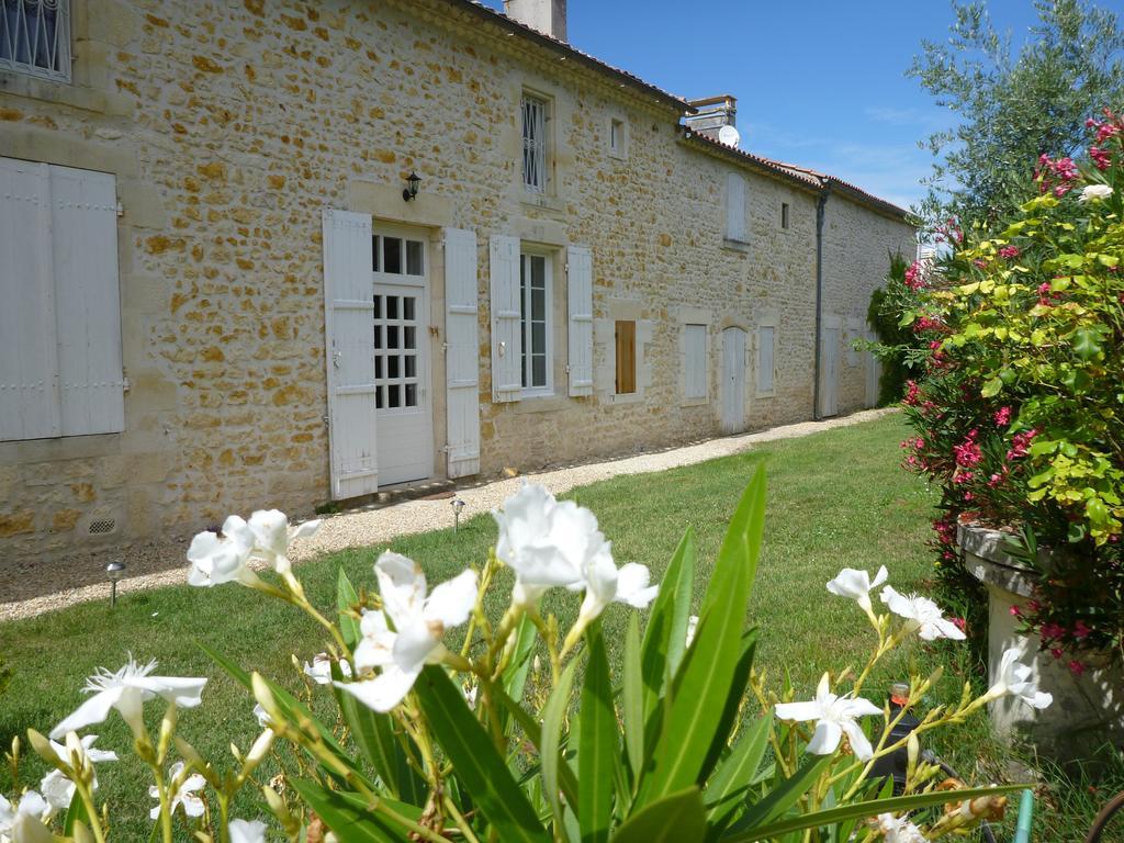 Domaine Du Papillon Bed & Breakfast Lesparre-Médoc Dış mekan fotoğraf