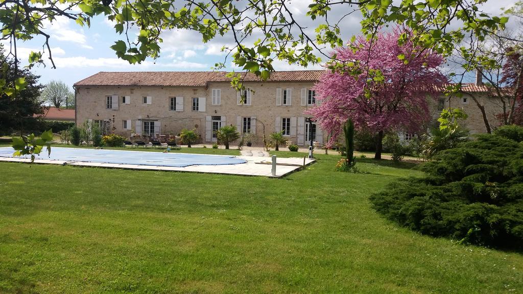 Domaine Du Papillon Bed & Breakfast Lesparre-Médoc Dış mekan fotoğraf
